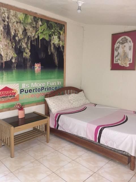 Almonte Transient Hostel Puerto Princesa Luaran gambar