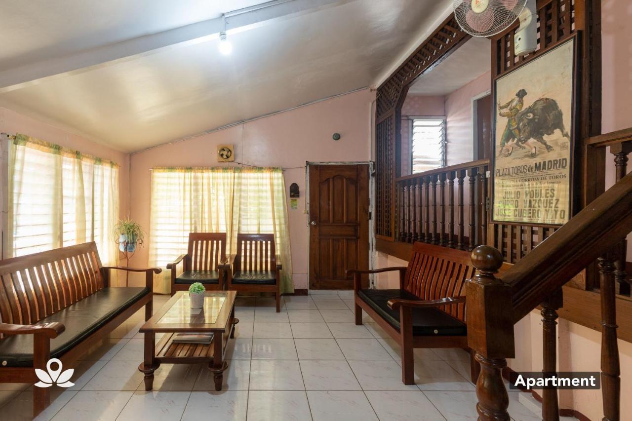 Almonte Transient Hostel Puerto Princesa Luaran gambar